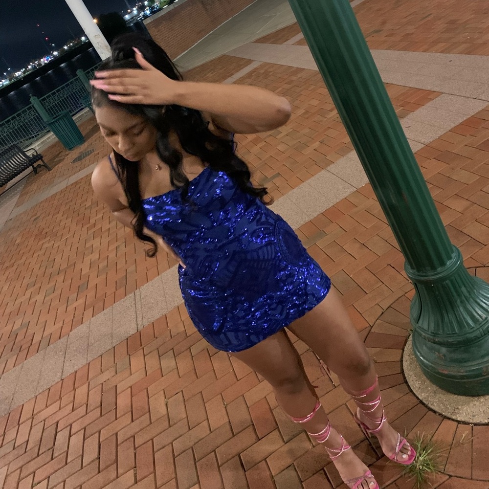 Lucy in the sky “starstruck sequin dress in royal blue”
